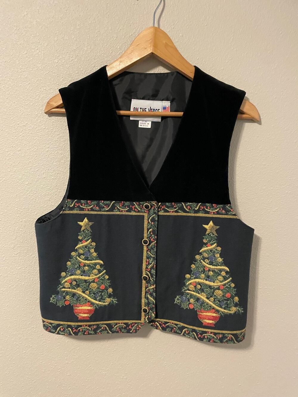 Vintage On The Verge Sweater Vest Womens Medium Black Velvet Christmas Tree 90s